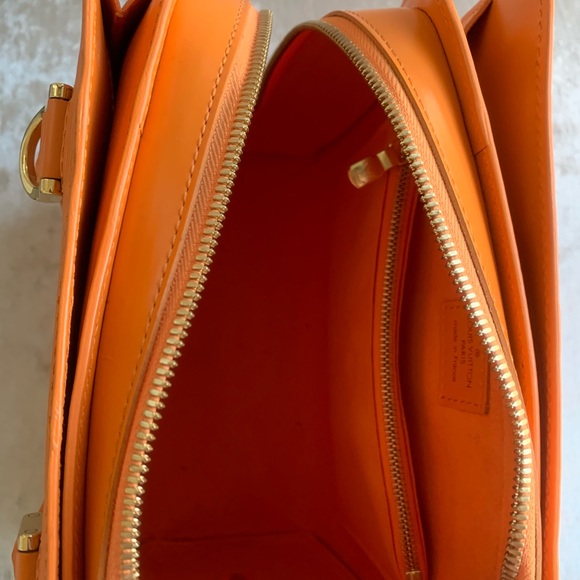 Louis Vuitton Epi Pont Neuf - Picture 7 of 8